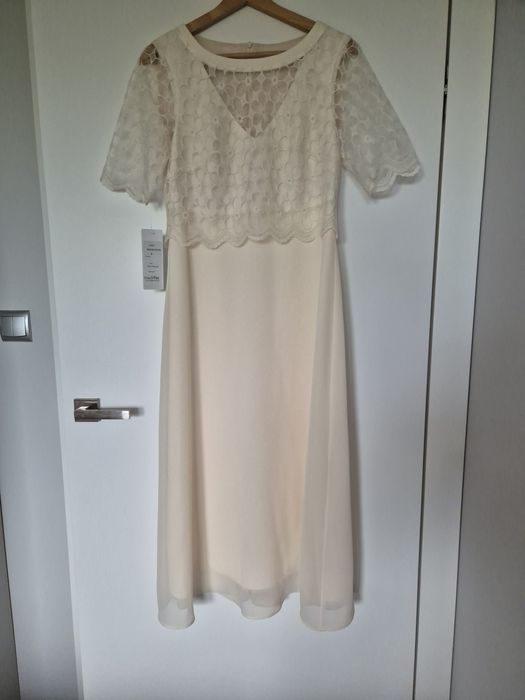 Suknienka Modesta kremowa z włoską koronka