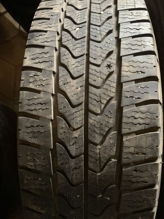 215/65R16C Goodyear (2шт) всесезон