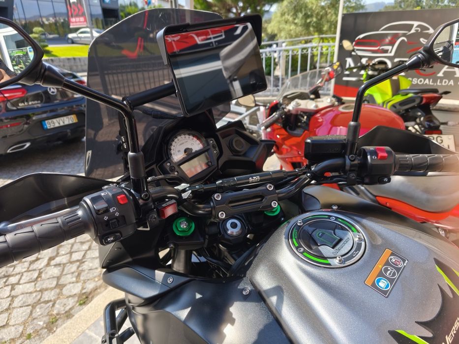 Kawasaki versys 650 em excelente estado