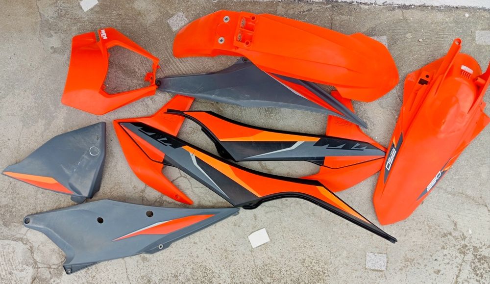 KTM  Husqvarna peças plásticos