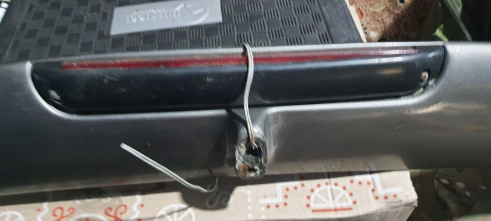 Спойлер Hella для Toyota Carina E