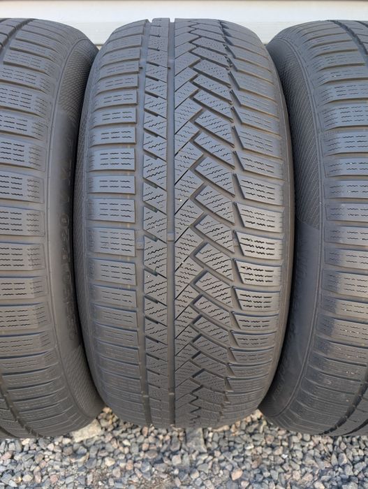 Комплект зимових шин Continental 255/50 R20 255*50 20  WinterContact TS850P 002012