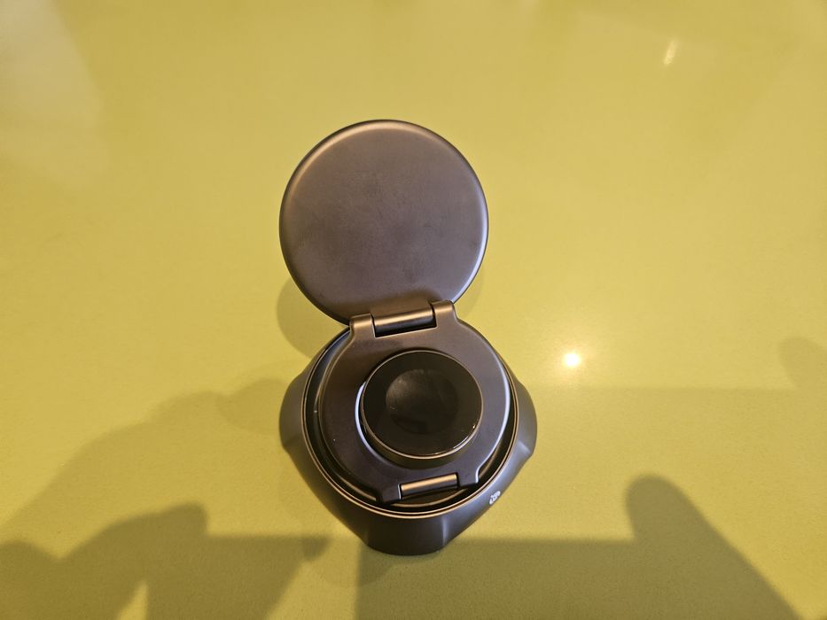 Carregamento sem fios três em um