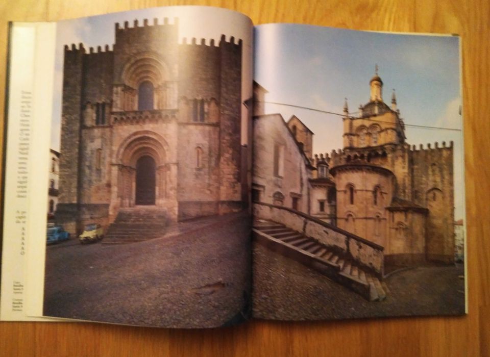 Carlos de Azevedo - Igrejas de Portugal