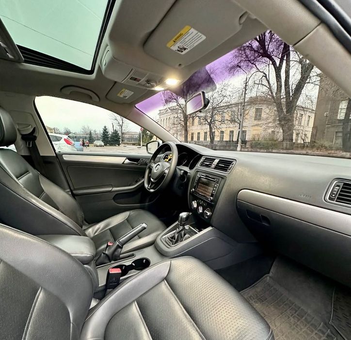 Volkswagen Jetta 6 2015 1.8 SE