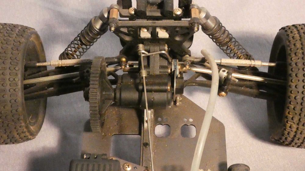 Duże podwozie do samochodu modelu rc nitro benzyna