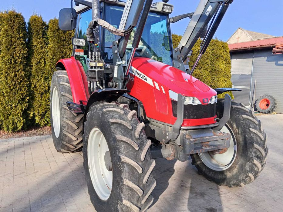 Massey Ferguson 5420 z ładowaczem