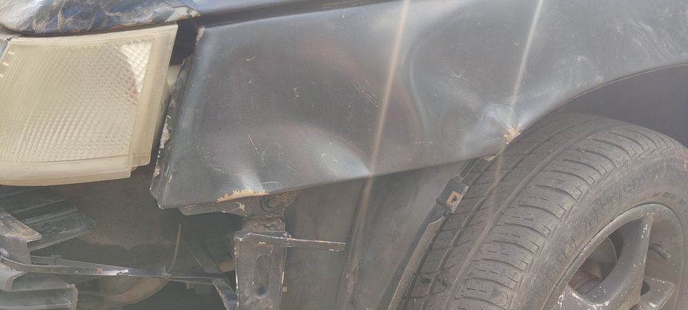 Продам ліве крило ваз 2110 2111 2112