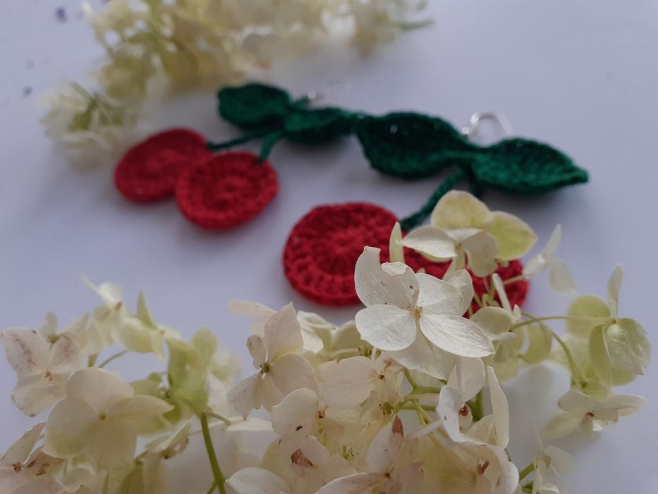 Kolczyki wiśnie ręcznie robione na szydełku hand made