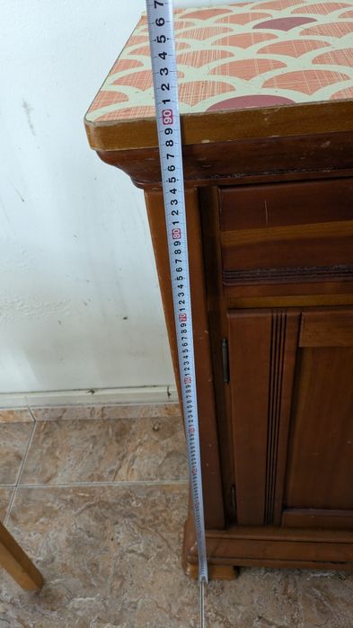 Cómoda de arrumação em madeira