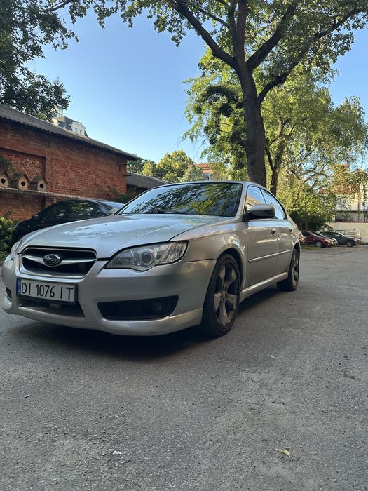 Subaru Legacy 2.0 AWD