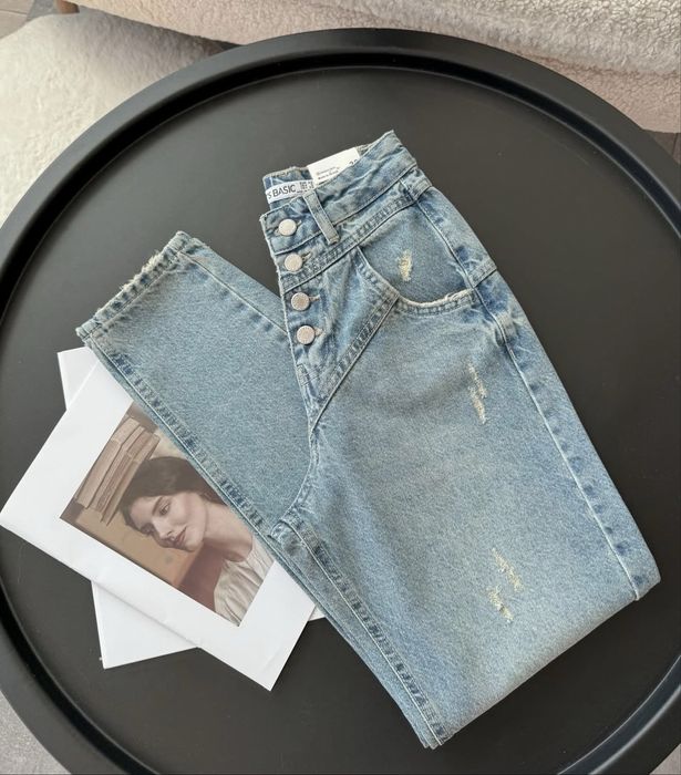 Джинси МОМ , нові, 32 розмір