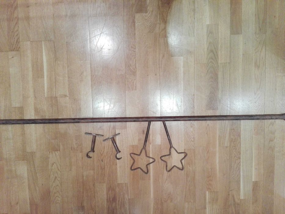 Varão, suportes e terminais em ferro, rústico