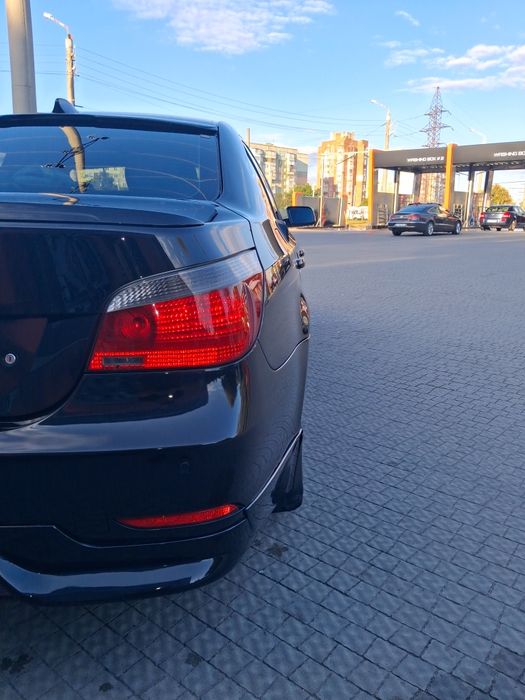 автомобіль BMW E 60