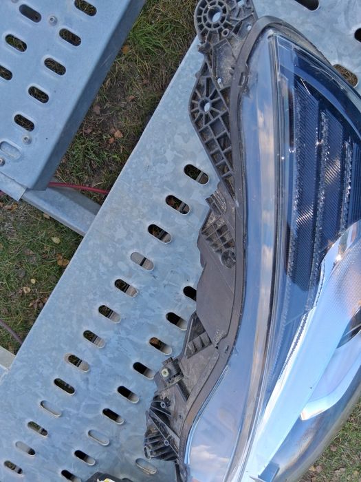 Lampy xenon Ford S max mk2