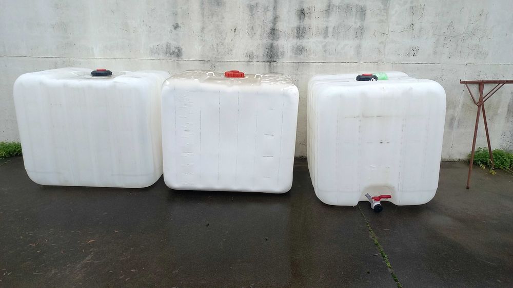 3 Ibcs/ Depósito/ Bidões / Cuba 1000 litros cada