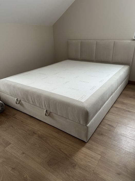 Łożko z pojemnikiem  160x200