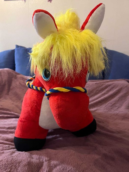 ляльковій будинок с поні