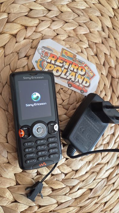 Sony Ericsson w810i z ładowarką T-Mobile,  kolekcjonerski