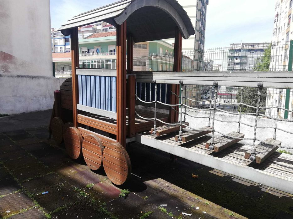 Comboio para crianças para brincadeira como novo , aceito proposta.