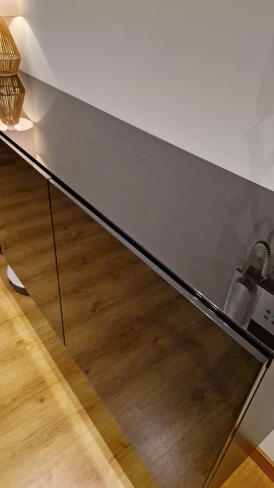Aparador Besta IKEA