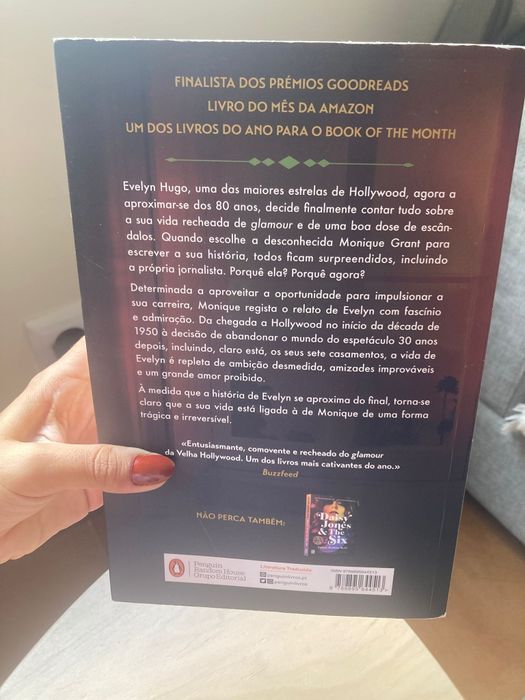 Livro Sete Maridos de Evelyn Hugo - Taylor Jenkins Reid