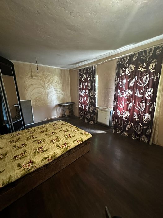 Продаж великої ділянки з будинку, Київське водосховище