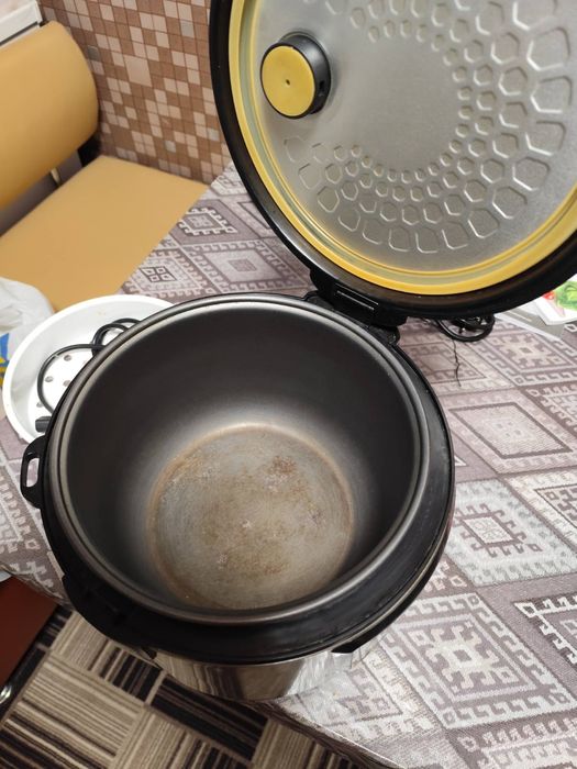 Мультиварка Shivaki SMC-8557