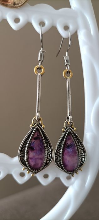 Brincos novos variados