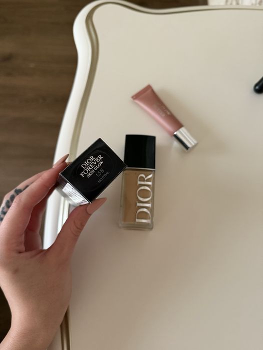 Тональный Dior Forever Skin Glow блеск Dior Lip Glow Butter Палетка Dior Rouge Blush