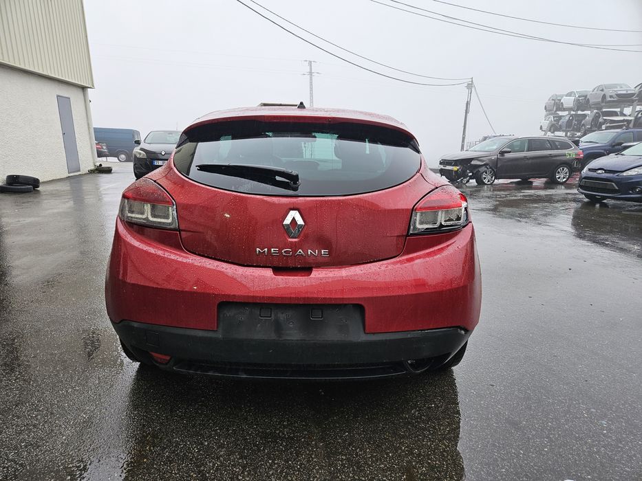 Renault Megane III Coupé 1.5 DCi de 2010 para peças