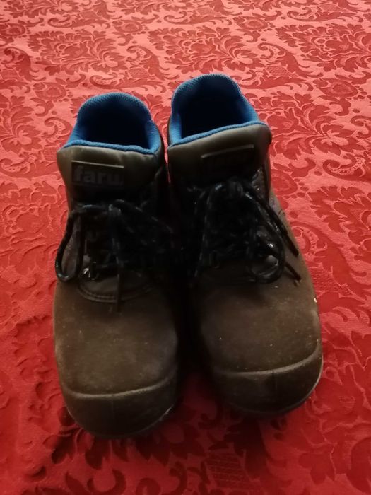 Sapatos de biqueira de aço
