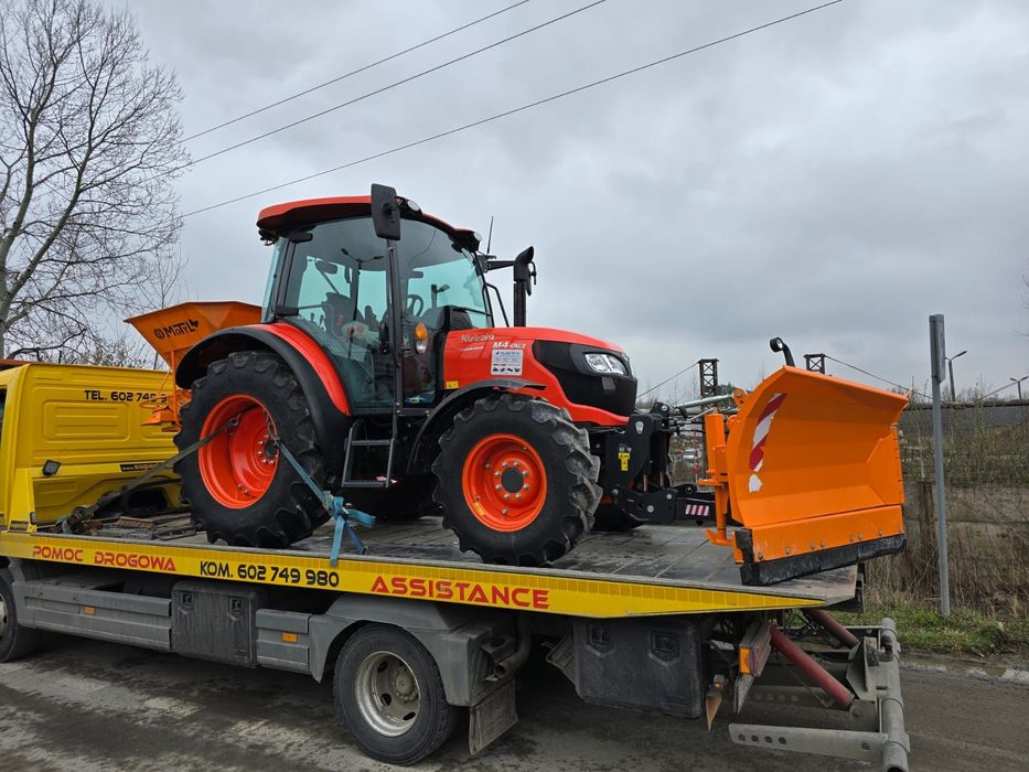 Kubota M4-063  Kubota M4063 Stan idealny. Przebieg 100MT. Z PŁUGIEM I MOTYLRM