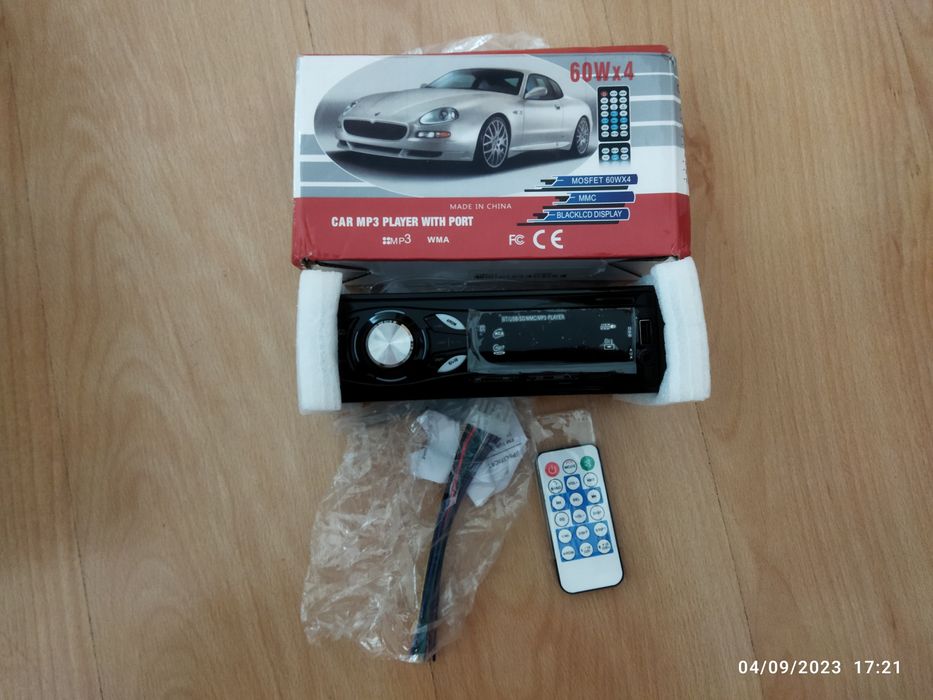 Rádio automovel novo