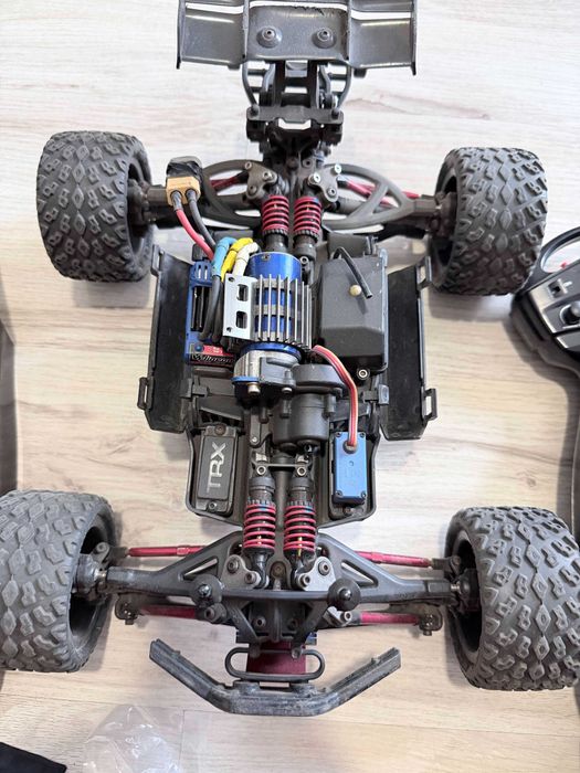 Traxxas E-Revo Mini VXL (wersja bezszczotkowa) 1/16