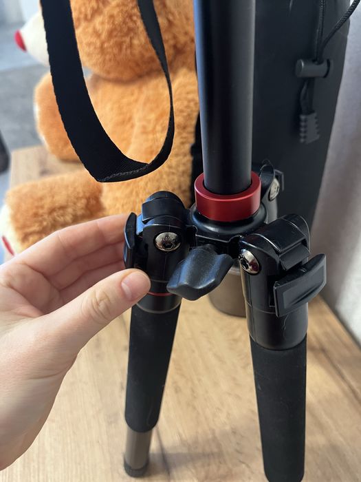 Професійний штатив