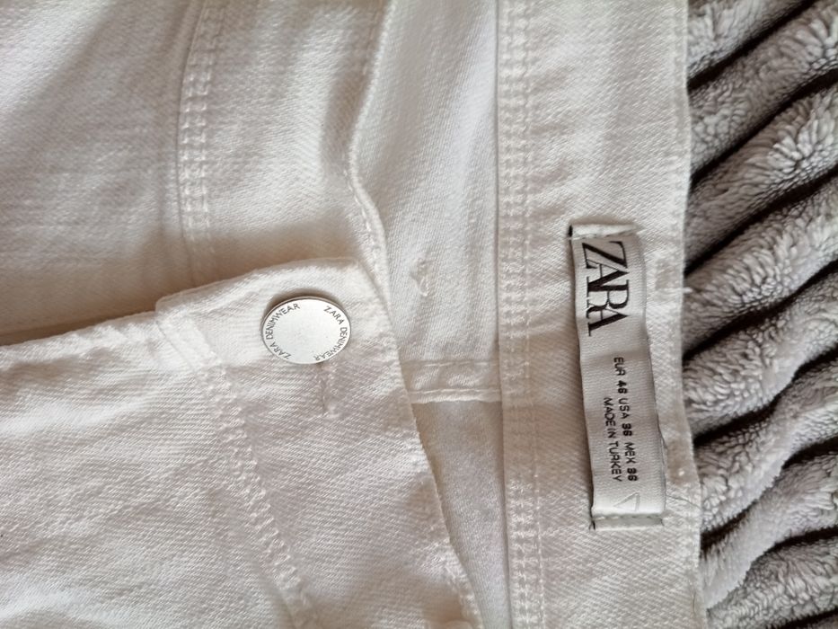Джинси  бренду ZARA
