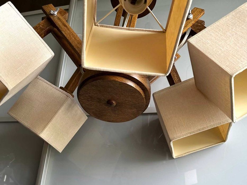 Люстра потолочна дерев'яна. 5 ріжків