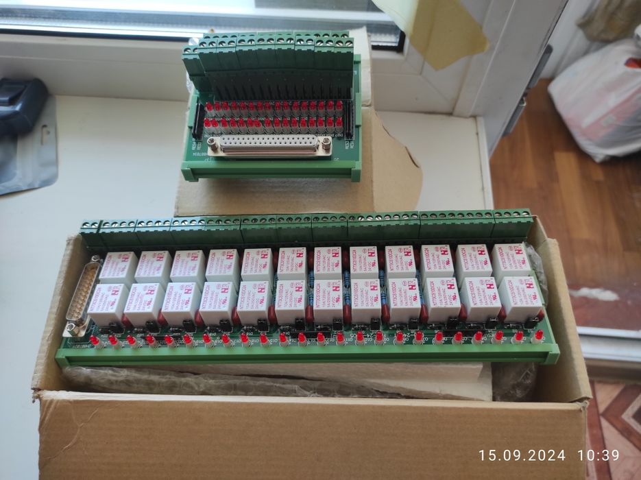 Вхідний та вихідний модулі ЧПУ