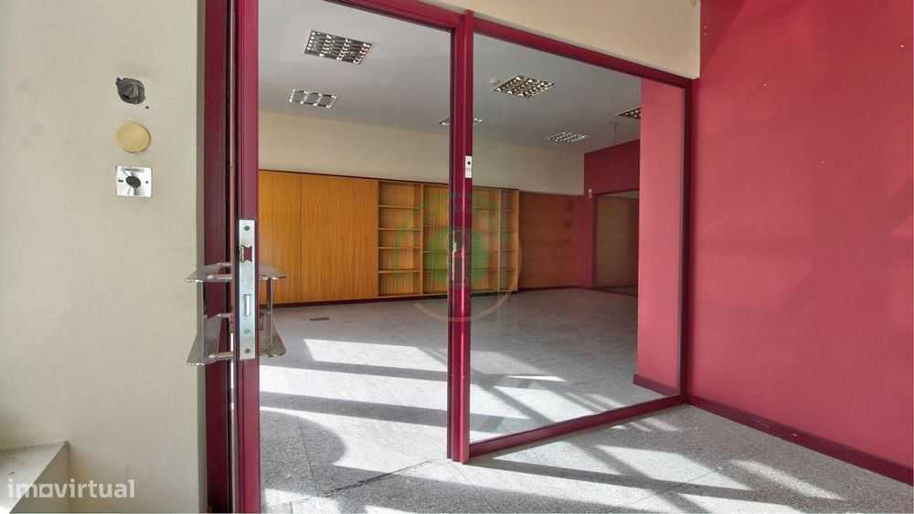 Loja com 116 m2 — Buarcos, Coimbra