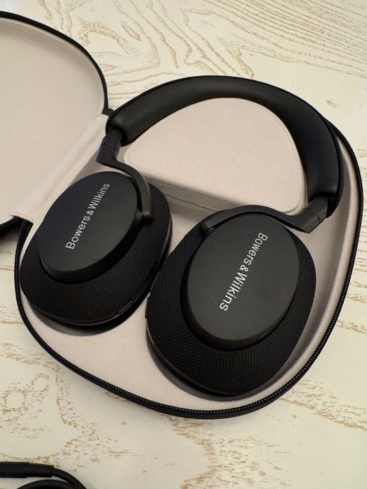 Bowers & Wilkins PX7 S2