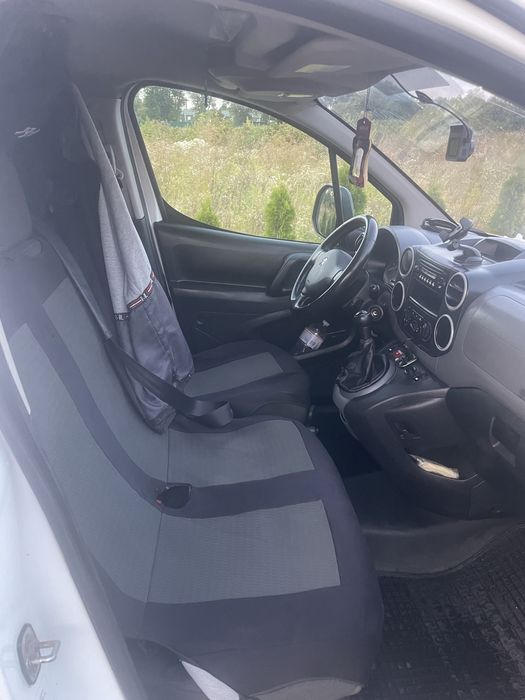 PEUGEOT partner 2012