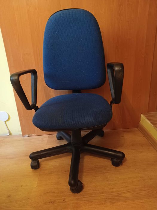 Krzesło fotel obrotowy