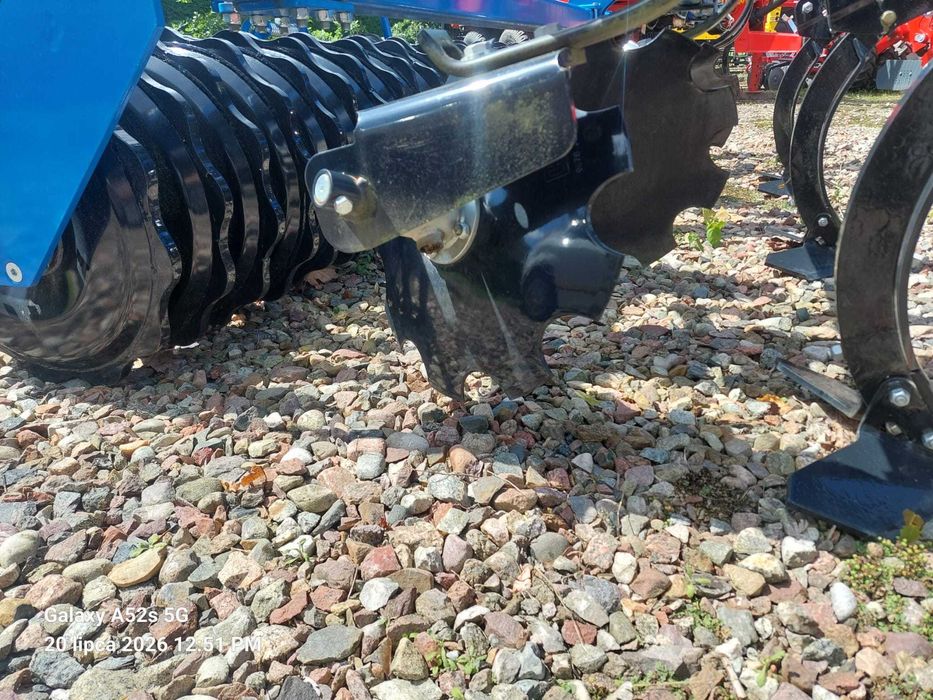 Kultywator ścierniskowy New Holland STC 3m