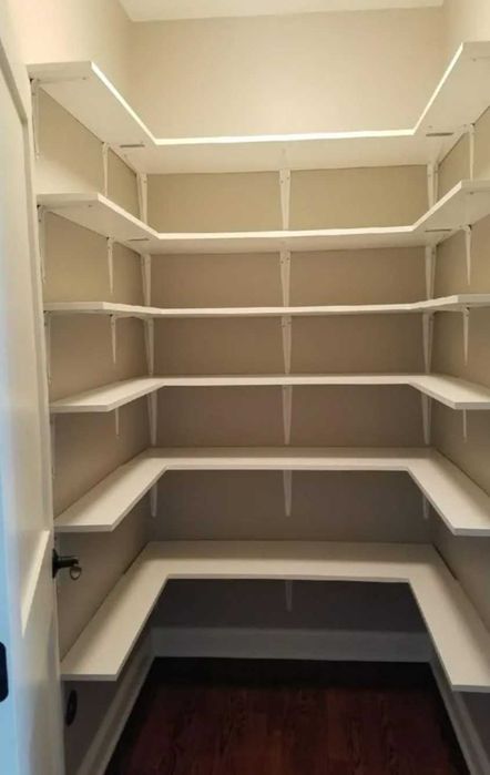 Продам маленький дачный домик жилой зима-лето