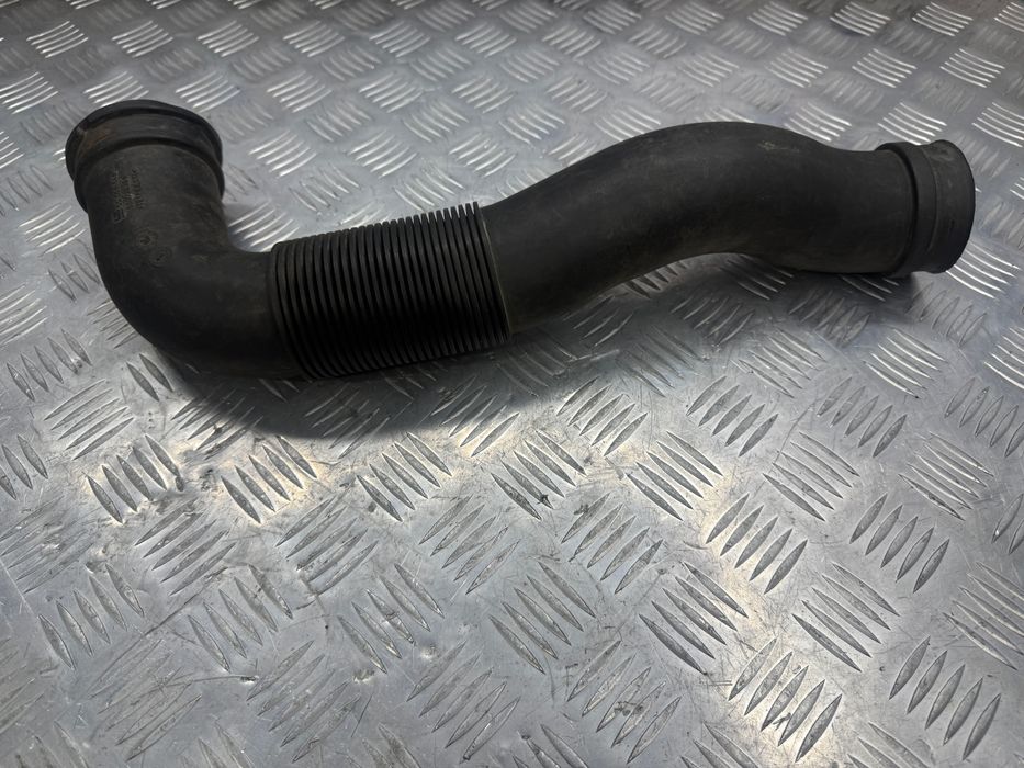 Патрубок воздушный  OPEL ZAFIRA B 1.7 CDTI 55559548