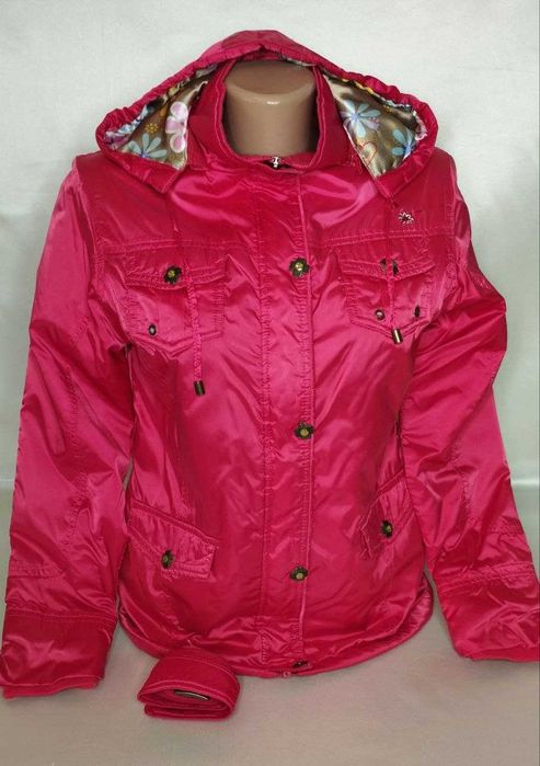 Демисезонная курточка для девочки