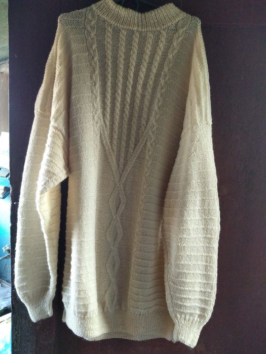 Светр зроблений з любовʼю | Довжина 90см, розмір 52-54 ЯК НОВИЙ