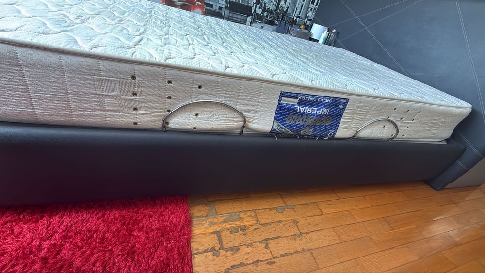 Cama com Estrado Elevatório + Colchão