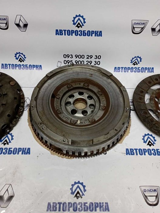 Зчеплення (Демферний маховик) Renault Megane 3 Scenic 3 1.9Dci